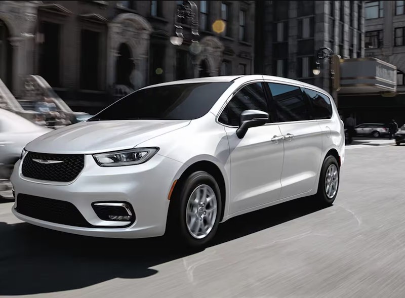 Chrysler Pacifica Pinnacle la minivan con más sofisticado interior